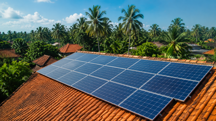 manfaat panel surya untuk rumah
