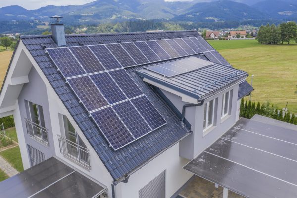 Cara Hemat Listrik Tanpa PLN dengan Tenaga Surya di Rumah