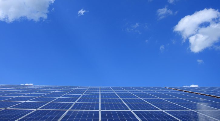 Cara Mengurangi Ketergantungan PLN Melalui Energi Surya