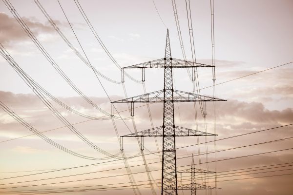Cara Hemat Listrik Tanpa PLN Menggunakan Energi Surya