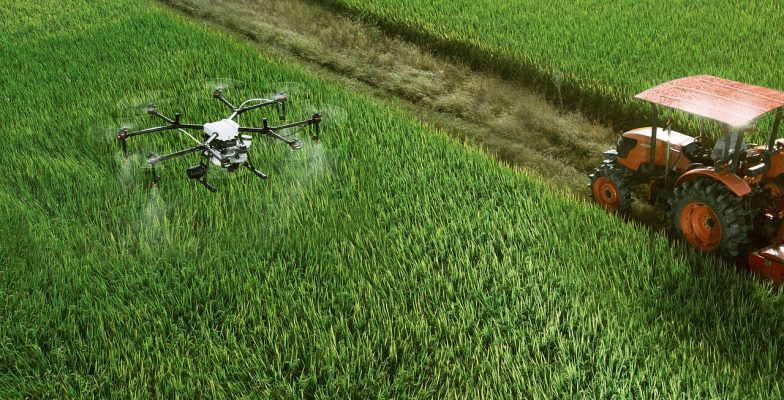 Energi Surya untuk Pertanian Anggur dengan Drone