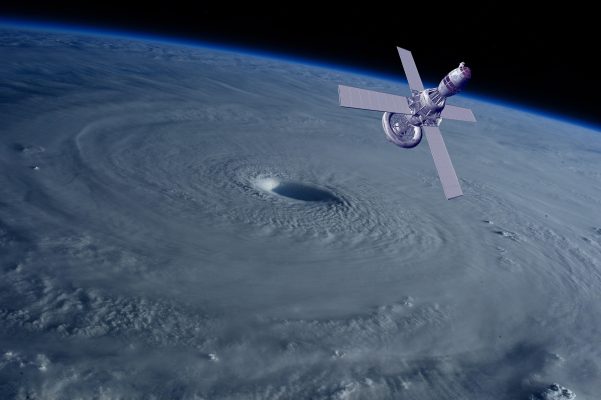 Cara Hemat Listrik Tanpa PLN Menggunakan Energi Surya Pada Satelit Kecil