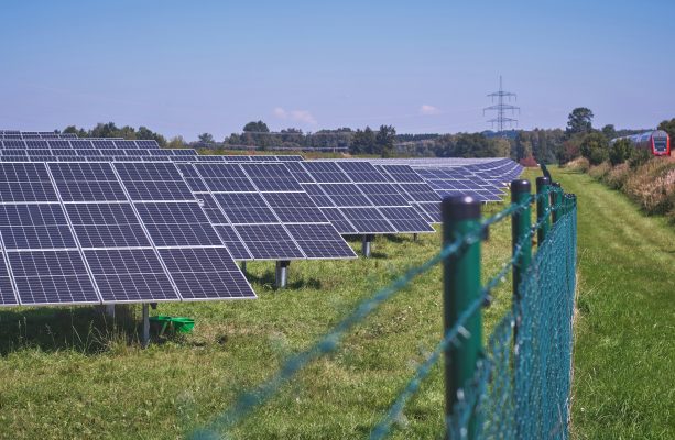 Cara Hemat Listrik Tanpa PLN, Energi Surya di Rumah Sakit