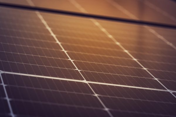 Penerangan Jalan Tambang Hemat Listrik dengan Energi Surya