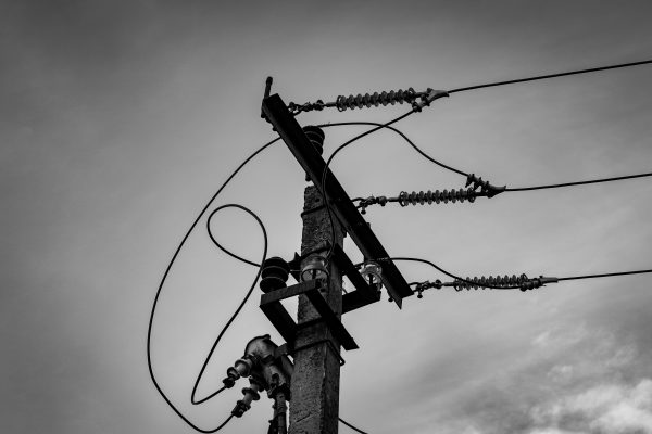 Cara Hemat Listrik Tanpa PLN Menggunakan Energi Surya