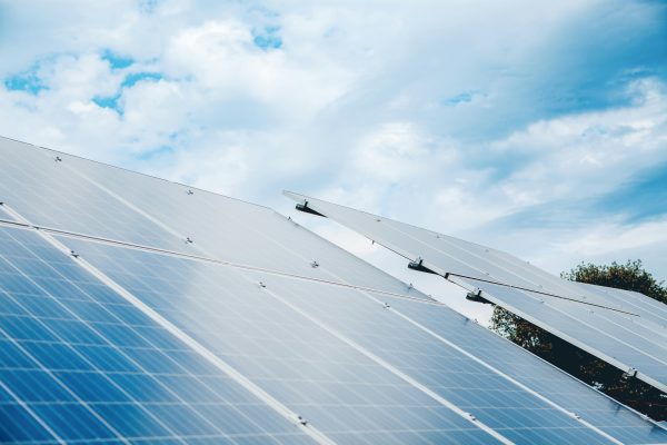 Solusi Irigasi Hemat Air dan Listrik Berbasis Panel Surya