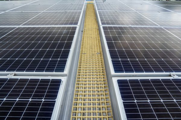 Cara Hemat Listrik Pabrik Tanpa PLN Menggunakan Surya