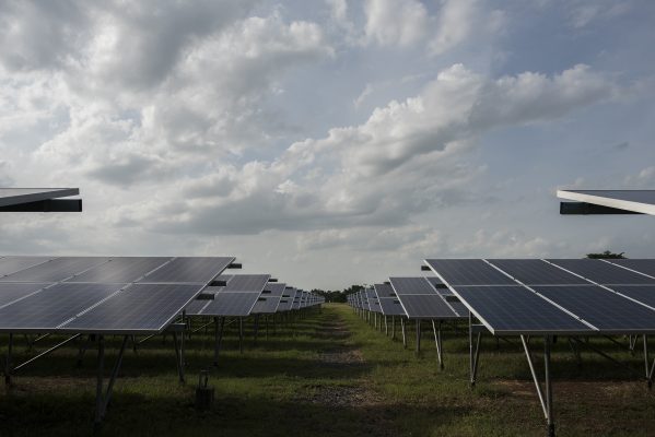 Hybrid Solar System untuk Industri Pertambangan Modern