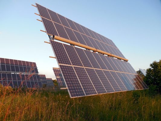 Hemat Listrik Tanpa PLN untuk Proyek Gedung dengan Surya