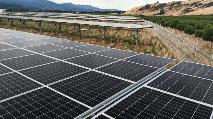 Panduan Hemat Listrik Pabrik Tanpa PLN Pakai Surya
