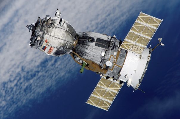 Cara Hemat Listrik Tanpa PLN Menggunakan Energi Surya Eksplorasi Asteroid