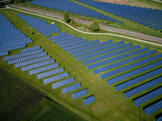 Energi Surya untuk Pertanian Tingkatkan Efisiensi Lahan