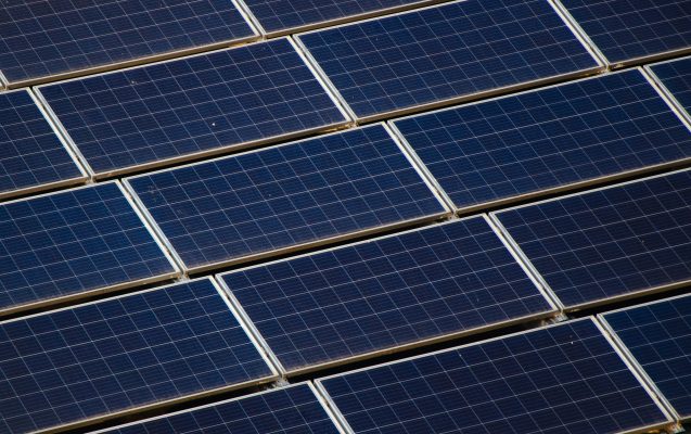 Memilih Pompa Tenaga Surya untuk Hubungan Efisiensi Panel