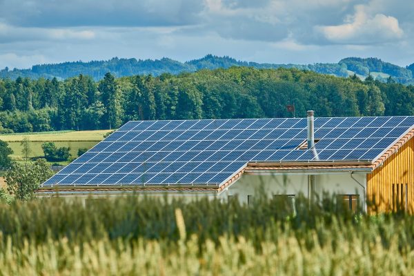 Memilih Pompa Tenaga Surya untuk Rumah Hemat Air dan Energi