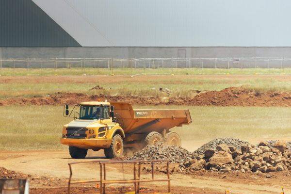 Pompa Air Celup untuk Efisiensi Dewatering Area Tambang